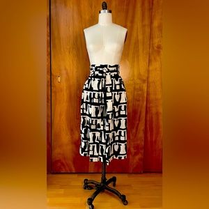 WHIT NY Tie Waist Full MIDI Skirt | Black & Cream Graphic Print.
